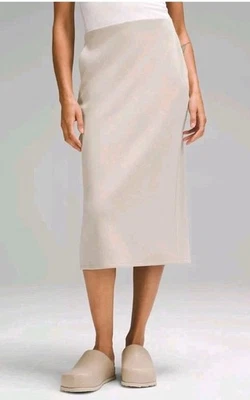 Falda midi de tiro alto Lululemon Softstreme color tostado mojave talla 6 Foto 1 de 4