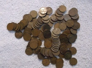 Lot of (125) 1940 to 1949 Wheat Pennies - Picture 1 of 4