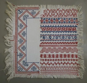 CIRCA 1920 ANTIQUE DUTCH NEEDLEWORK SAMPLER BLUE RED HOLBEIN STITCH EMBROIDERY - Picture 1 of 4