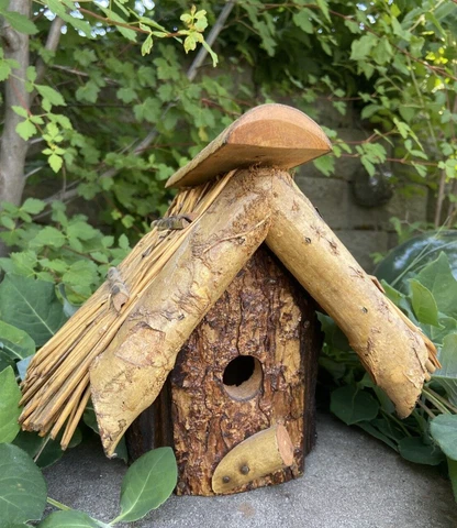Vintage Robert Baker Rare Handmade Thatch Hut Bird House Plymouth England Rustic Cover