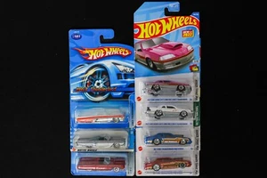 Hot Wheels Ford Thunderbird lot 7 - *BAD CARDS* - Picture 1 of 3