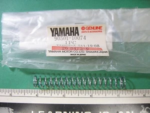 YAMAHA PW50 QT50 NOS OEM CABLE COMPRESSION SPRING 90501-10074-00 jh - Picture 1 of 5
