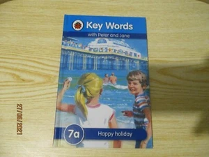 LADYBIRD BOOK KEY WORDS WITH PETER AND JANE 7a Happy Holiday - Imagen 1 de 2