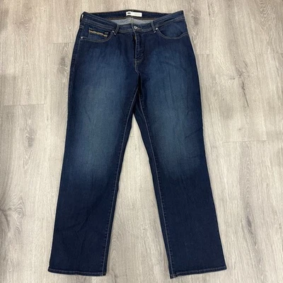 Pantalones de mezclilla para mujer Levi’s 512 Perfectly Shaping talla 18W lavado oscuro rectos Foto 1 de 4