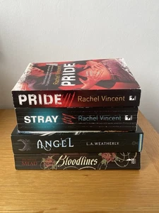 Book Bundle - Picture 1 of 5