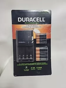DURACELL Akku Ladegerät SET mit 4 AA & 4 AAA NiMH Akkus *NEU* - Bild 1 von 5