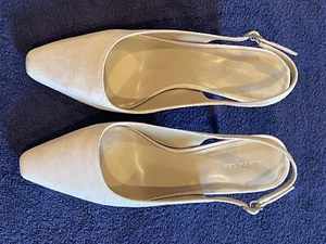 Ann Taylor Slingback Heels Size 8/12 - Picture 1 of 4