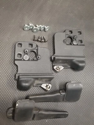 Ford Mustang Convertible Top Latch Handle Striker Plate Mount Bracket 2005 -2013 - Image 1 of 3