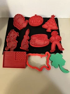 Vintage Konvolut 10 Tupperware Ausstechformen - Feiertage & Kinder Themen - Bild 1 von 11