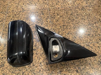 1996-99 Mercedes W140 RIGHT SIDE WING REAR VIEW MIRROR MOUNT CAP TRIANGLE BLACK - Image 1 of 4