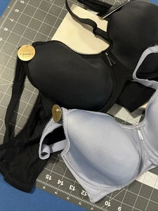 (2) Wacoal T-Shirt Reggiseni Taglia 36D Blu/Nero - Nuovo - Foto 1 di 9