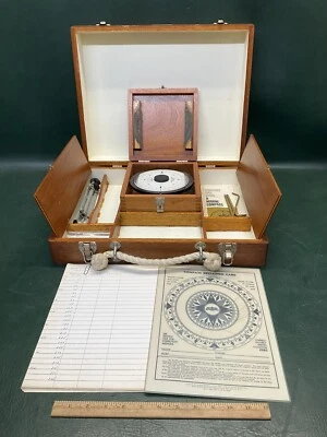 Corrector de brújula Darra de colección medidor acuático en estuche con accesorios y folletos Foto 1 de 4