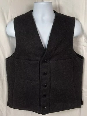 Chaleco de lana Filson Mackinaw para hombre medio gris carbón hecho en EE. UU. Foto 1 de 4
