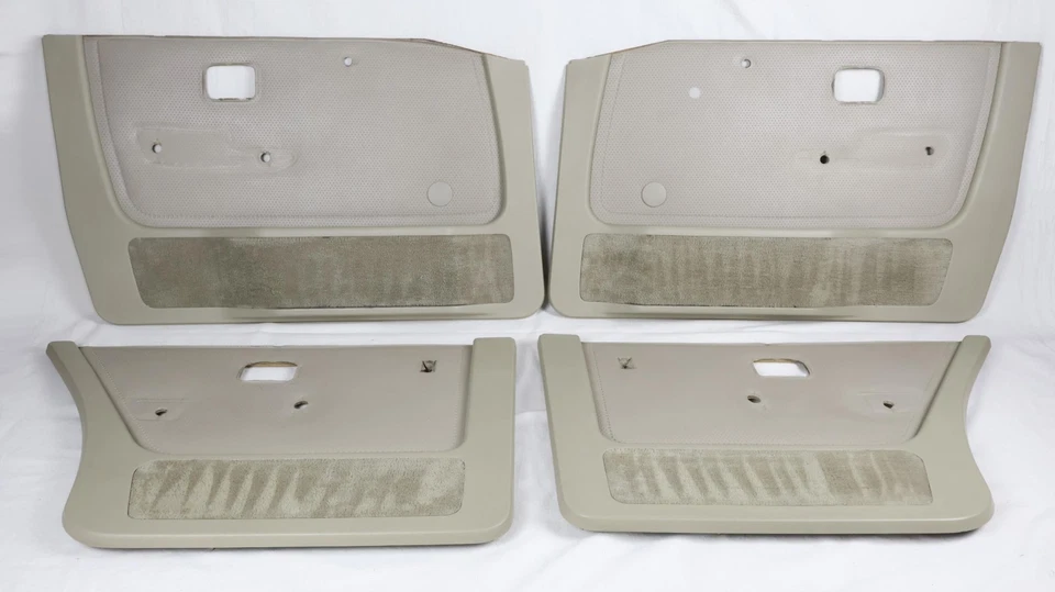 Juego de tarjetas de panel de puerta interior beige perla BMW *LIMPIO* E28 528e 528i 535i M5 Foto 1 de 4