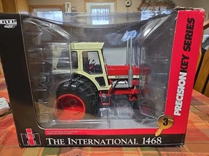 ERTL Precision Key Series #3 IH International Harvester 1468 V8 w/Duals #14481 - Picture 1 of 8