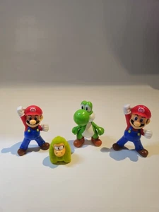 Super Mario Figur Sammlung 2x Super Mario & Yoshi (+1 Kinder Figur) - Bild 1 von 3