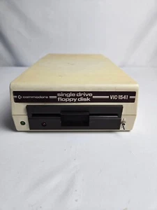 Unidad de disquete único Commodore VIC-1541 - Imagen 1 de 9