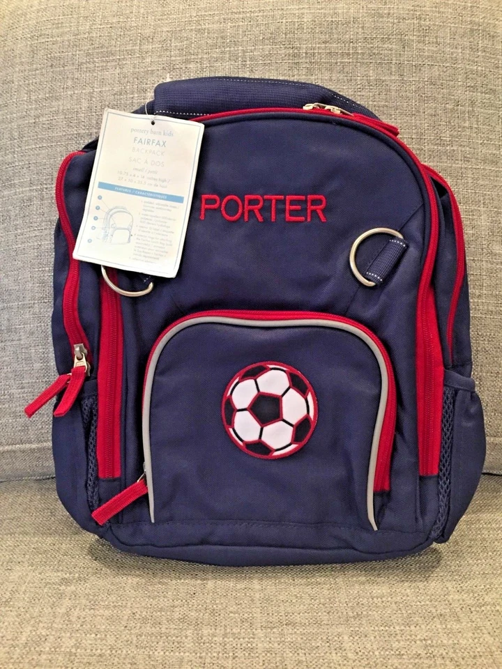 NUEVA Mochila Pequeña Pottery Barn Kids Fairfax Azul Marino/Rojo, Fútbol Deportes Mono Porter Foto 1 de 1