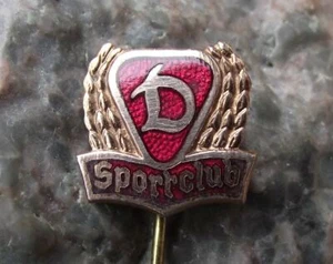 Antique Berlin FC Dynamo Sportclub D Football Soccer Fussball Shield Pin Badge - Picture 1 of 6