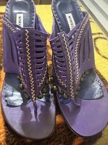 Manolo Blahnik Damen lila Leder Absatz Sandalen Riemen Perlen 11 Italien - Bild 1 von 17