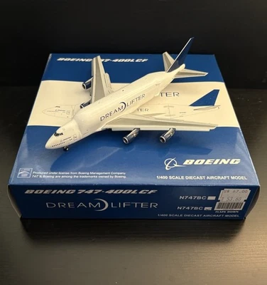 JC Wings 1:400 Boeing 747-400LCF Dreamlifter N747BC Flaps Down LH4BOE174A Model - Image 1 of 4