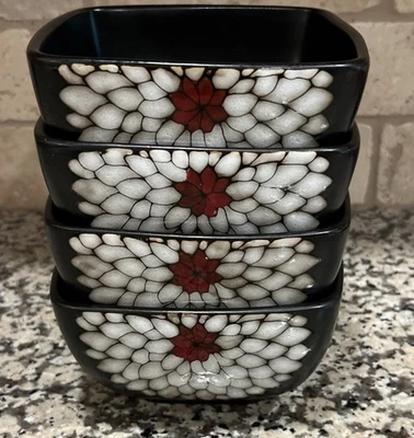 Juego de 4 cuencos cuadrados Parker & Jane crisantemo negro blanco flor de mamá Foto 1 de 4