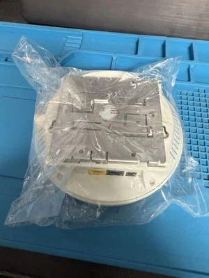 Extreme AP-7632-680B30-US Indoor Access Point - Image 1 of 4