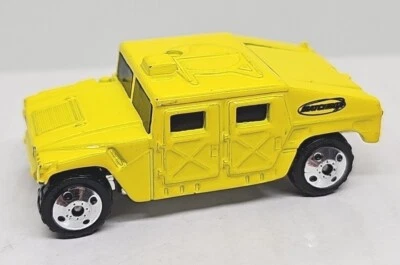 Matchbox Humvee Hummer 1998, Yellow Diecast - FREE TRACKED SHIPPING  - Image 1 of 4