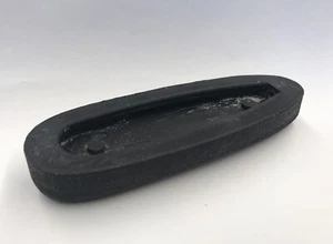 5 3/8" x 1 3/4" BLACK BERETTA SNAP ON / BOTTOM HOLE RECOIL PAD SYNTHETIC STOCK - Picture 1 of 9