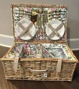 Williams Sonoma Famille Rose Picnic Basket NEW Read - Picture 1 of 10
