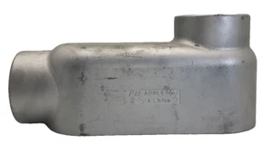 LB108 APPLETON 4-INCH HUB SIZE STYLE-LB FORM 8 CONDUIT BODY - Picture 1 of 4