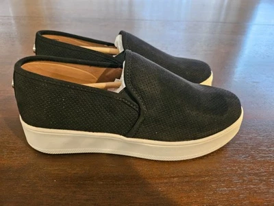 NIB Steven By Steve Madden Black Velvet Platform Slip On Sneakers Women’s Size 7 - Image 1 of 4