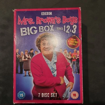 Mrs Brown's Boys - Big Box Series 1-3 DVD Set w/Christmas Specials Region 2,4+5 Foto 1 de 4
