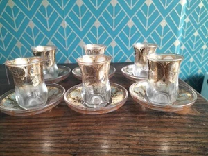 Set 6 bicchieri e piattini da tè marocchini design classico dipinti a mano - Foto 1 di 6