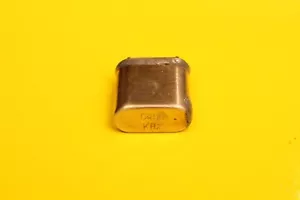 CRYSTAL - QUARTZ - 6450 kHz - 6.45 MHz - CR-18/U case - GRC-9 - Photo 1/2