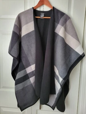 Women's Wrap Shawl One Size Plaid Ike Behar Black Gray Soft Fleece Reversible  - Image 1 of 4