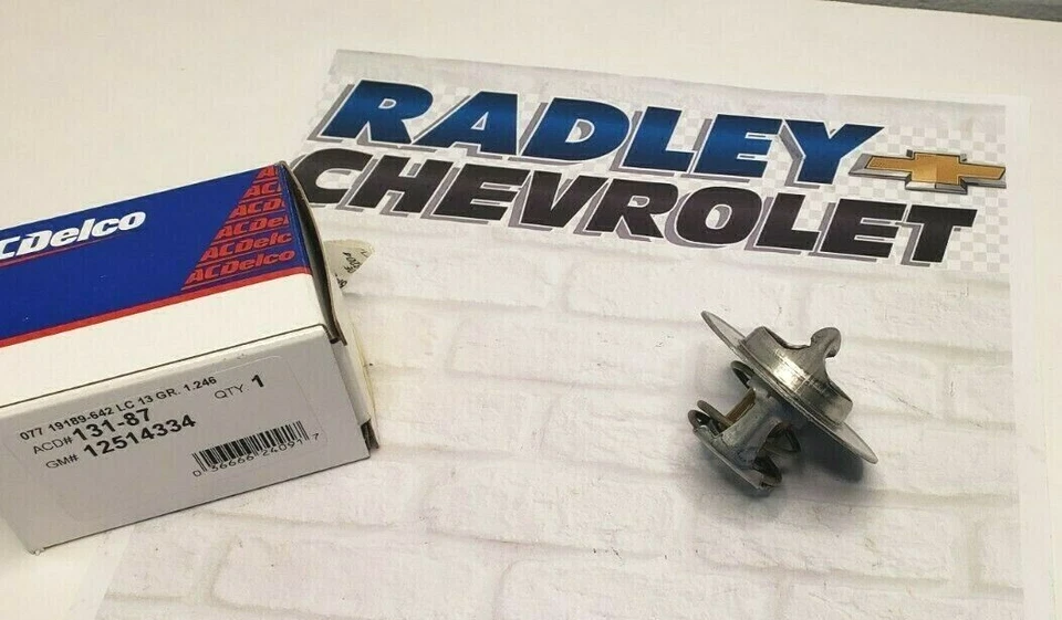 12514334 NUEVO GM OEM TERMOSTATO CHEVROLET BLOQUE PEQUEÑO B23 Foto 1 de 2