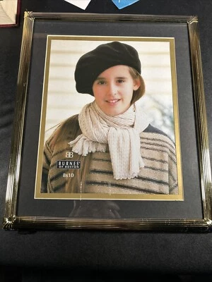 Borde negro y dorado Burnes Of Boston 8x10 Foto 1 de 4