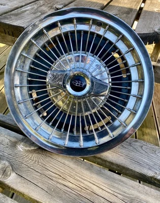 TAPPO MOZZO BUICK RIVIERA (1963-67) - Immagine 1 di 4