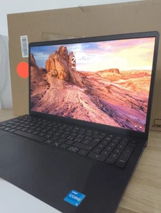 Notebook Dell 15 3520, FHD 120 Hz, Intel Core i3-1215U, 8GB RAM DDR4, 256 GB SSD - Foto 1 di 7