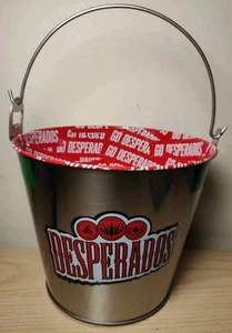 Desperados Cubo de Hielo/Cubo de Botellas con Abridor de Botellas Barbacoa Hombre Cueva Nuevo - Imagen 1 de 4