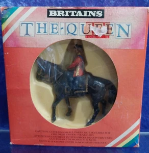 Britains 1983 Metal Models 1/32 Scale 7232 Her Majesty Queen Elizabeth II MIB - Picture 1 of 7