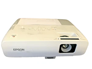 Epson 84 Plus PowerLite H353A tragbarer Multimedia-LCD-Projektor mit niedriger Lampe Stunden - Bild 1 von 5