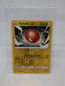 Voltorb 056/192 Reverse Holo Common Pokemon Karte 2020 Rebel Clash NM-Mint - Bild 1 von 2