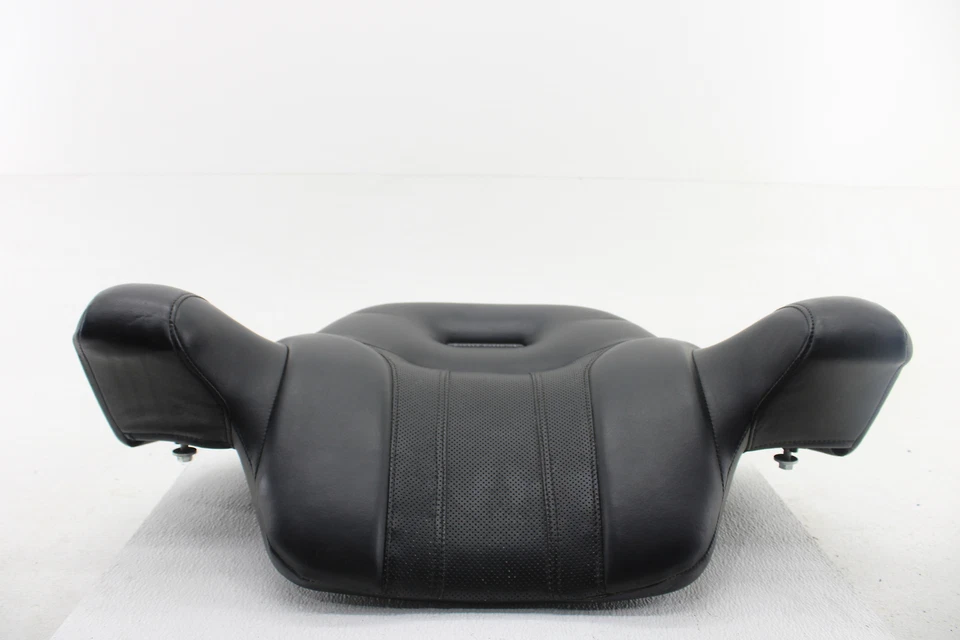 Harley-Davidson Road Glide 2015 barra trasera trasera Sissy Foto 1 de 4