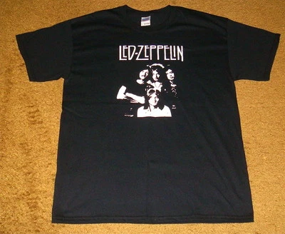 LED ZEPPELIN  T-SHIRT ~ PORTRAIT OF THE BAND ~ SIZE LARGE BRAND NEW! - Image 1 of 3