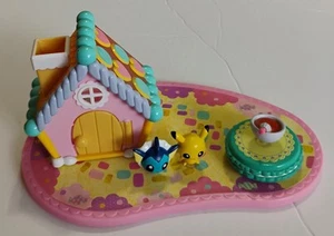 TOMY Pokemon Gartenabenteuer Spielset Pikachu & Vapoeon Mini Spielzeug - Bild 1 von 18