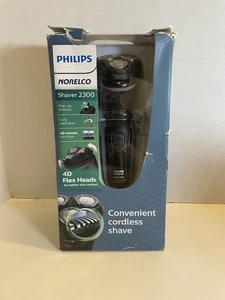 Philips Norelco 2300 Washable Cordless Shaver S1211/81 pre owned - Picture 1 of 6