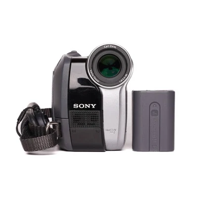 Sony Handycam DCR-HC28E MiniDV PAL Camcorder - Silver - FULLY FUNCTIONAL - Image 1 of 4