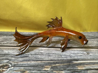 Escultura de pez Koi de bronce con aletas grandes de Tim Cotterill pintada a mano firmada 61/2000 Foto 1 de 4